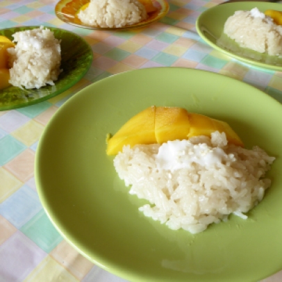Plakrijst met kokos en mango